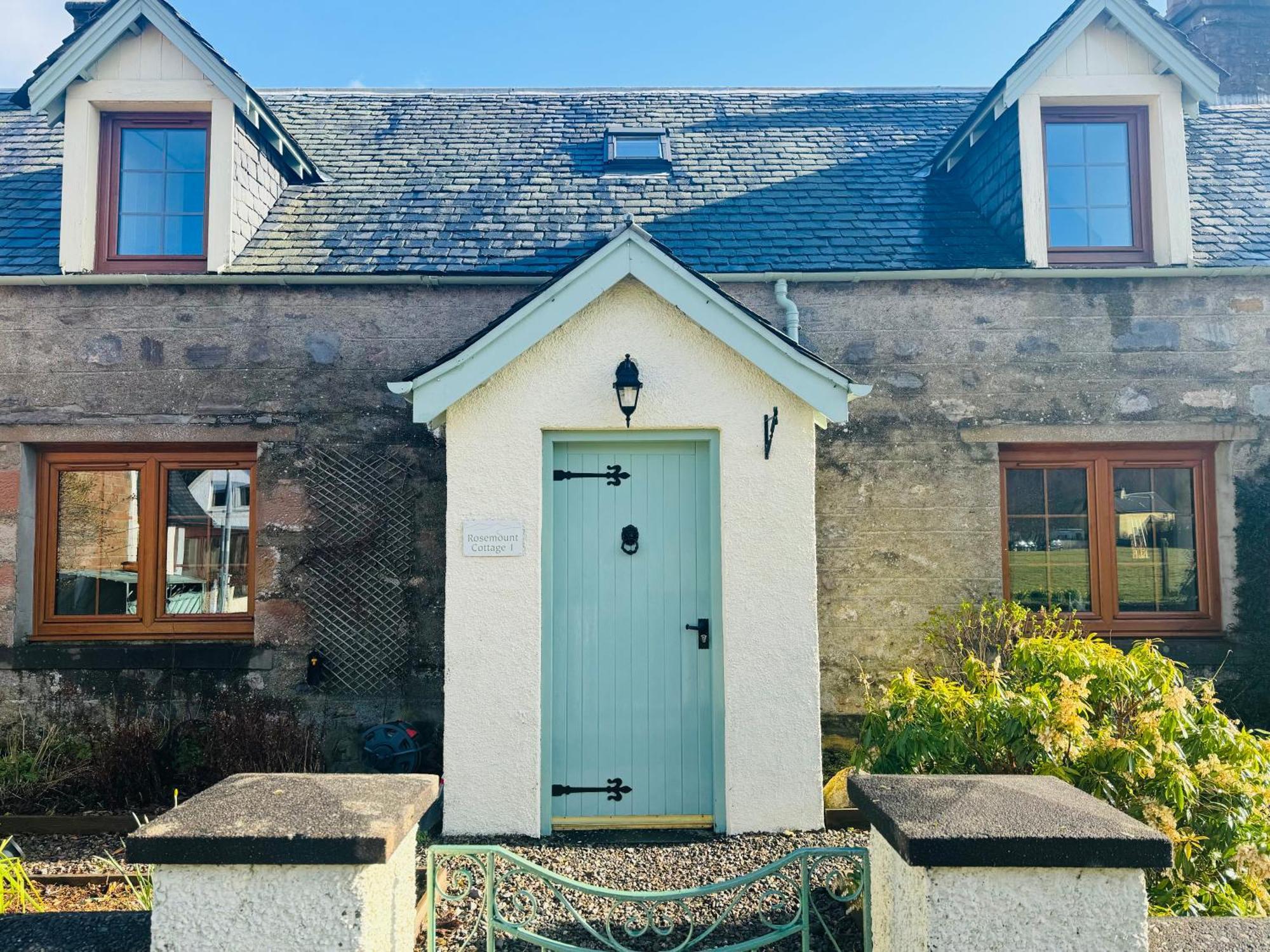 Rosemount Cottage One- Highland Cottage Garve Extérieur photo