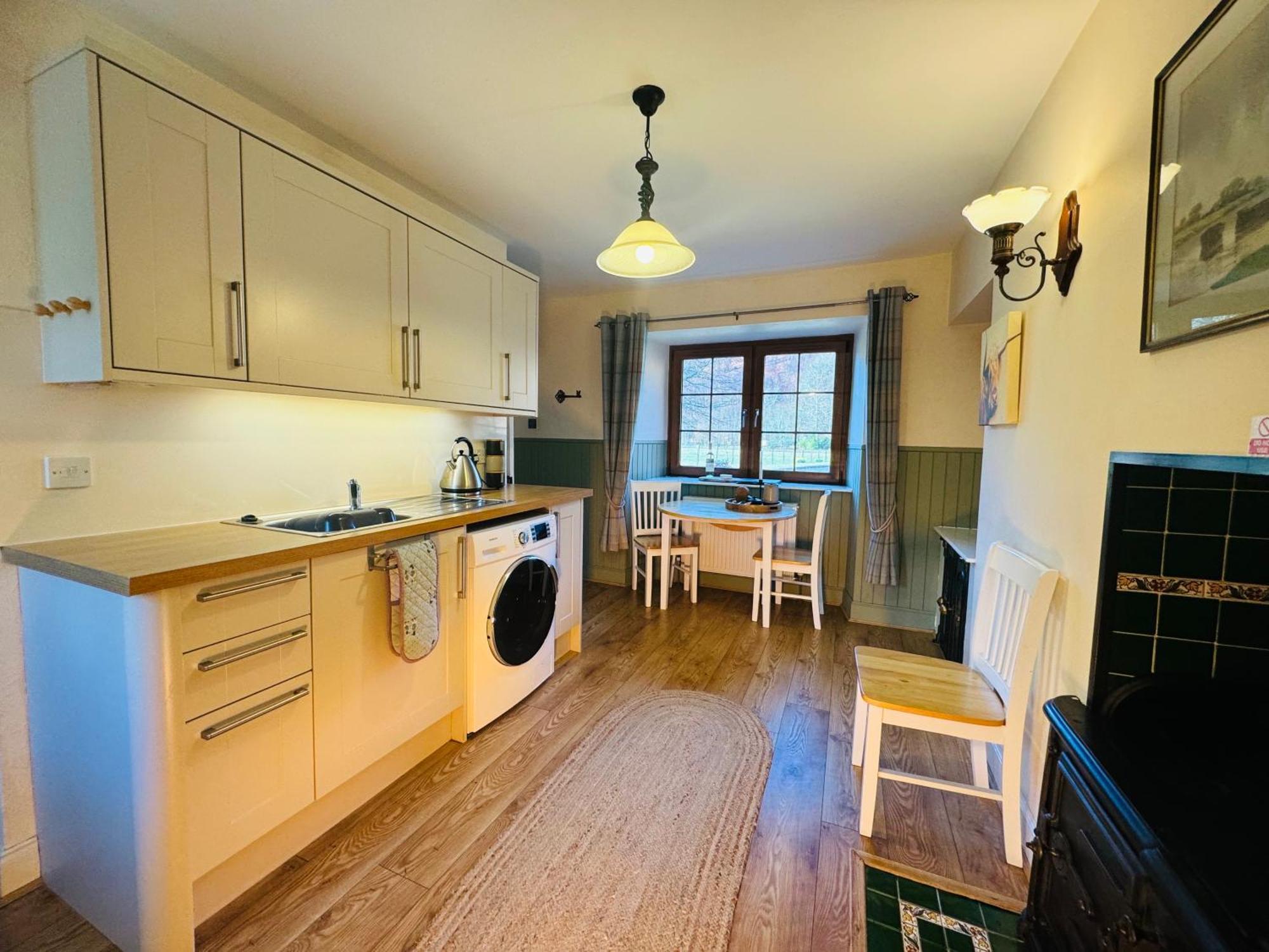 Rosemount Cottage One- Highland Cottage Garve Extérieur photo