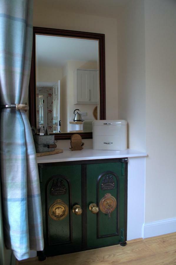 Rosemount Cottage One- Highland Cottage Garve Extérieur photo